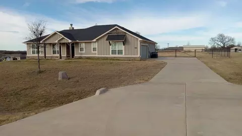 128 Spring Creek Cir, Paradise, TX 76073