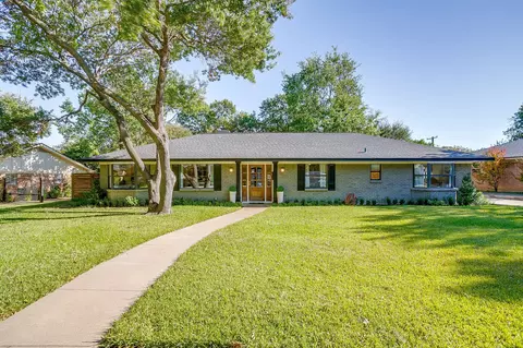 4521 Cloudview Rd, Fort Worth, TX 76109