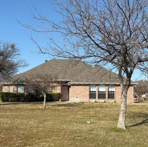 7848 Nine Mile Bridge Rd, Fort Worth, TX 76135