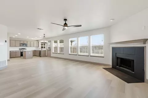 9140 Liberty Crossing Dr, Fort Worth, TX 76131