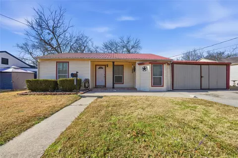3906 Henderson St, Greenville, TX 75401