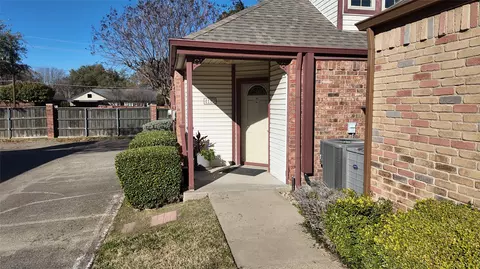 4127 Hollow Oak Dr, Dallas, TX 75287