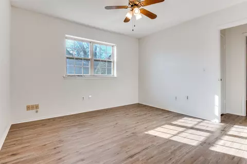 Bedroom - 213 Sixpence Ln, Euless, TX 76039 photo 3 of 3