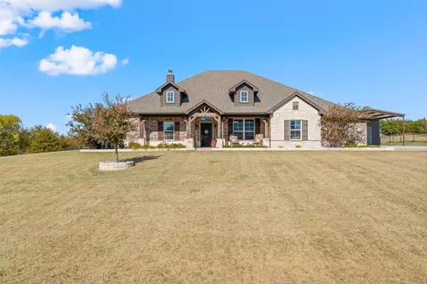 1059 Emilia Dr, Farmersville, TX 75442