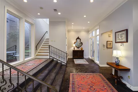 7 Glenchester Ct, Dallas, TX 75225