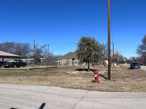 154 Lakeview Rd, Roanoke, TX 76262
