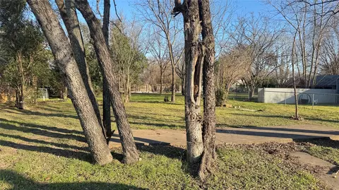 212 N Hastings St, Duncanville, TX 75116
