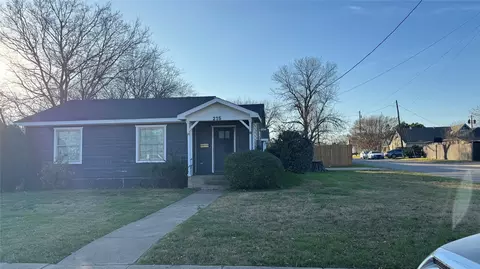 215 N Merrill Ave, Duncanville, TX 75116
