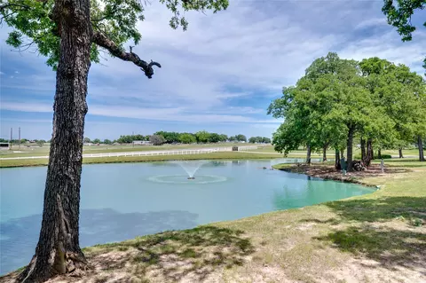 11776 E Us Highway 82, Whitesboro, TX 76273