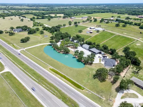 11776 E Us Highway 82, Whitesboro, TX 76273