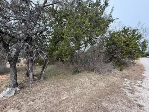 2208 Sabine St, Granbury, TX 76048