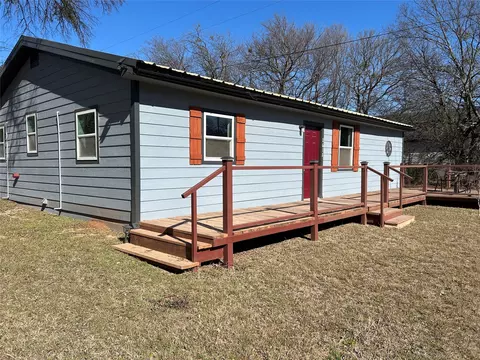 2612 S Oak Trl, Granbury, TX 76048