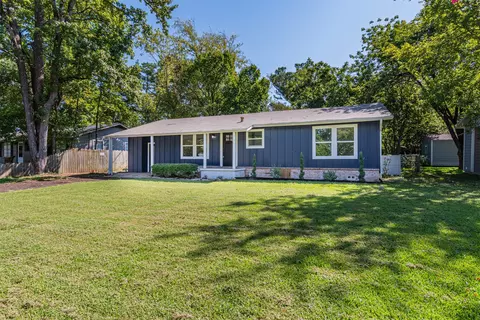1024 Tower St, Canton, TX 75103