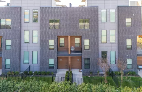 2000 Park Ave #110, Dallas, TX 75215