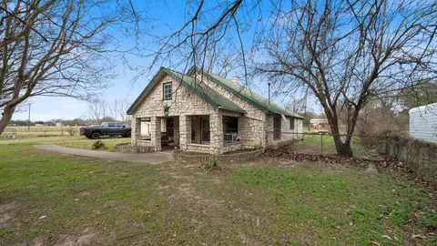 120 Davis Rd, Combine, TX 75159