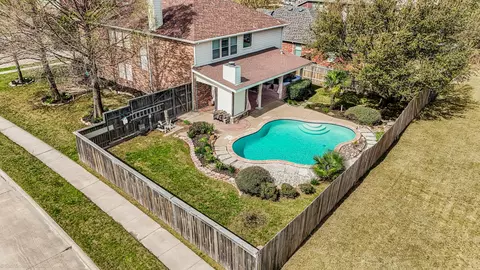 100 Bowie St, Forney, TX 75126