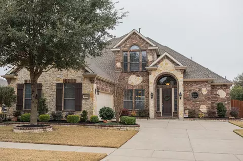 8008 Comstock Dr, Arlington, TX 76001