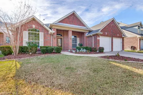 6873 Shoreway Dr, Grand Prairie, TX 75054