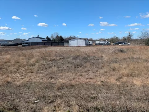 274 Victory Dr, Mabank, TX 75147