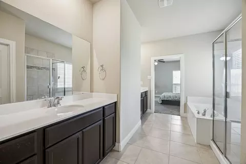 540 Winnetka Dr, Oak Point, TX 75068