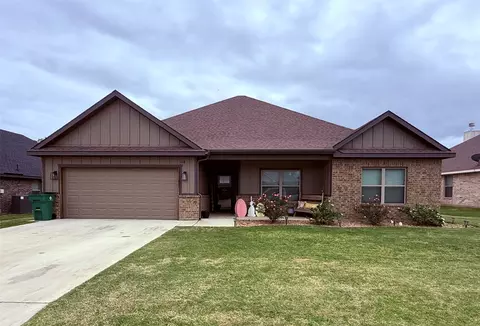 108 Wiley St, Stephenville, TX 76401