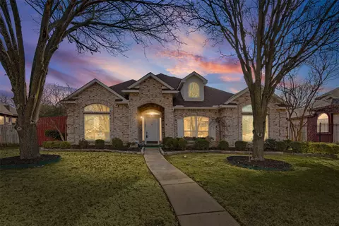 1132 Devonshire Dr, Desoto, TX 75115
