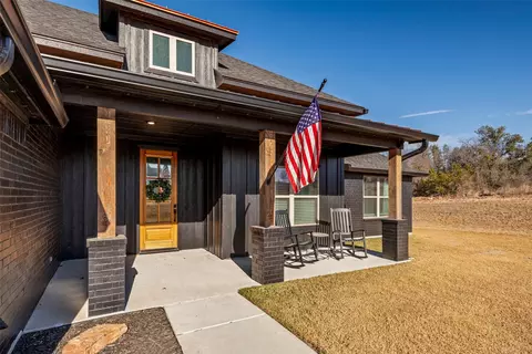 1025 Bermes Ct, Weatherford, TX 76087