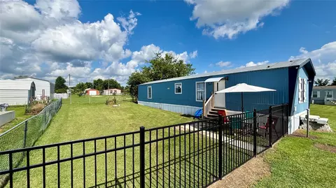 232 White Dove Dr, Quitman, TX 75783