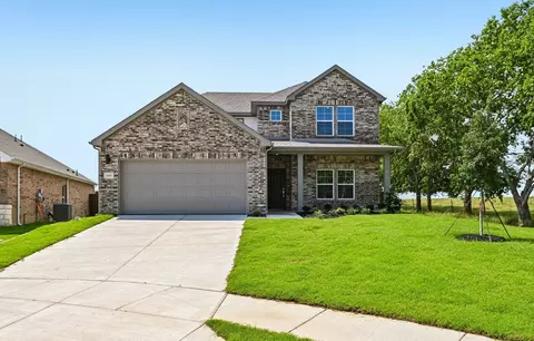 900 Wattle Ln, Alvarado, TX 76009