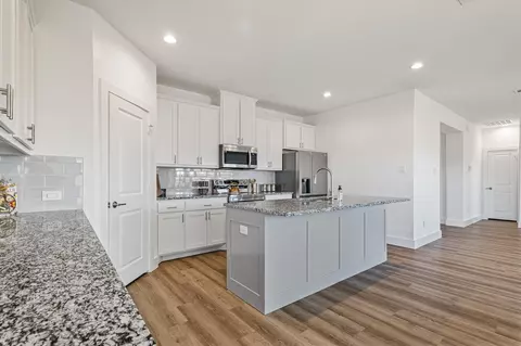 428 Cirrus Cir, Muenster, TX 76252