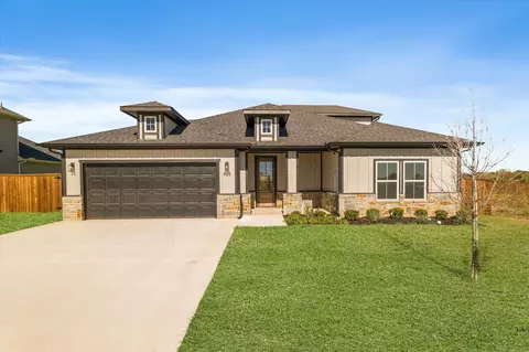 428 Cirrus Cir, Muenster, TX 76252