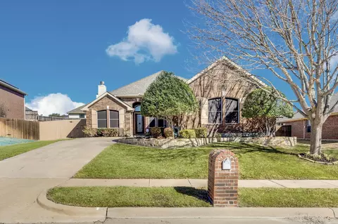 221 Lawson Farms Dr, Midlothian, TX 76065