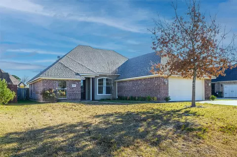 3909 Le Brooke Ln, Benton, LA 71006