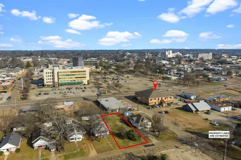 1008 Spruce St, Texarkana, TX 75501