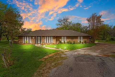 110 Bois D Arc St, Tom Bean, TX 75491
