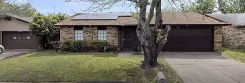 7720 Four Winds Dr, Fort Worth, TX 76133