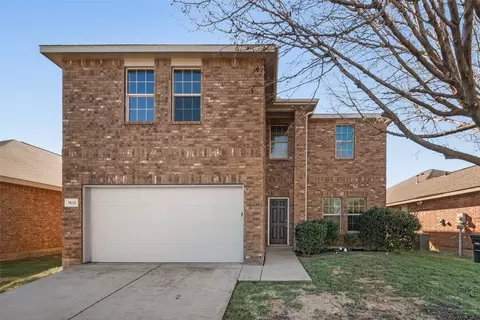 1612 Chivalry Ln, Fort Worth, TX 76140