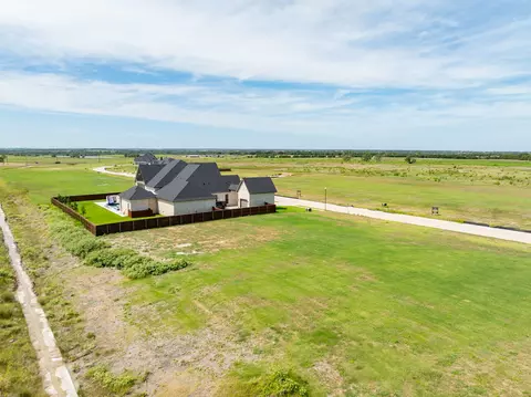 125 Sunflower St, Lorena, TX 76655 photo 5