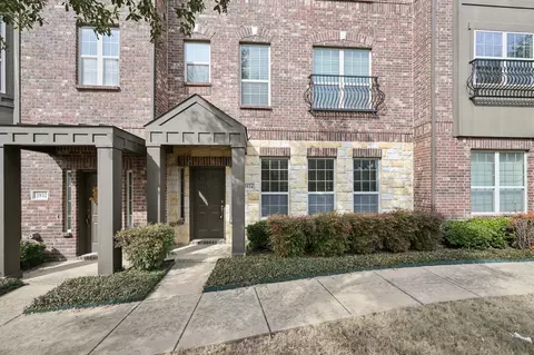 3934 Amberwood Dr, Addison, TX 75001