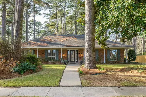 720 Cobblestone Dr, Shreveport, LA 71106