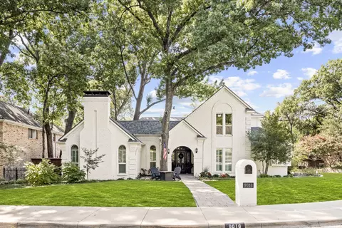 9016 Green Oaks Cir, Dallas, TX 75243