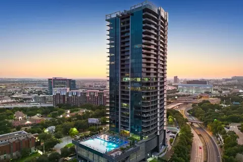 3130 N Harwood St #1606, Dallas, TX 75201