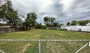 609 7th St, Sulphur Springs, TX 75482