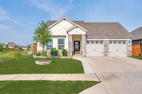 5616 Shannon Creek Rd, Fort Worth, TX 76126