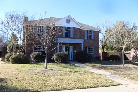 2070 Arena Dr, Lewisville, TX 75067