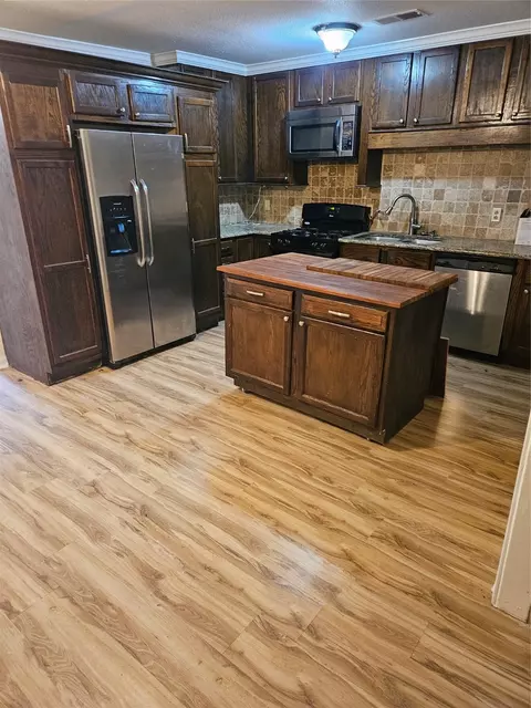 710 Kingridge Pl, Shreveport, LA 71108