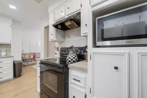 Kitchen - 2833 Stonecrest Dr, Abilene, TX 79606 photo 5 of 5