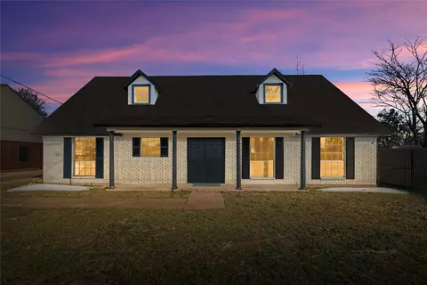 1207 Plateau Dr, Duncanville, TX 75116