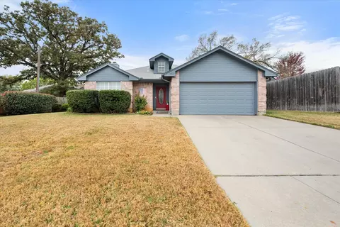5724 Autumn Wheat Trl, Arlington, TX 76017