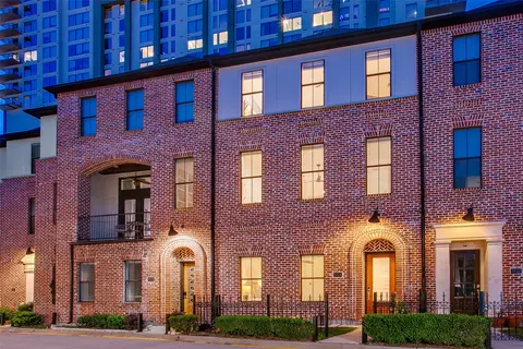 2123 Diversey St, Dallas, TX 75201